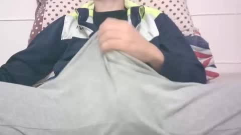 Snapshot of tommaso9046 chatting on 12.04.24 tommaso9046 online show from 12.04.24