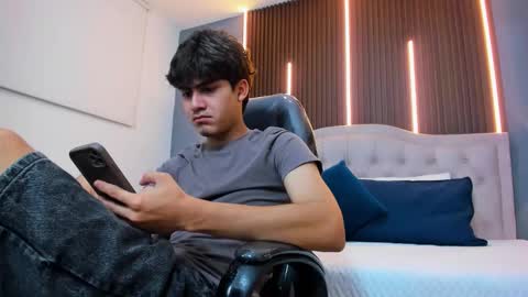 Tommy  online show from 12.17.25