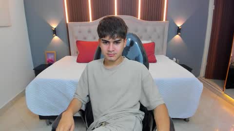 Tommy  online show from 01.06.26