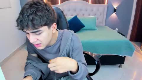 Tommy  online show from 03.01.26