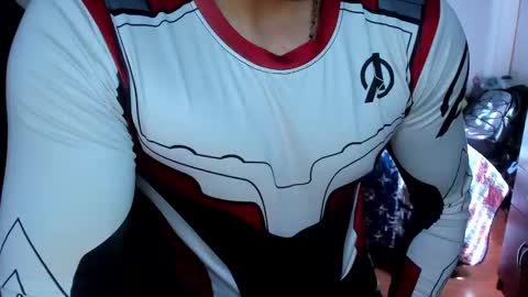 Twitter BreddTommy IG tommy bredd online show from 10.11.25