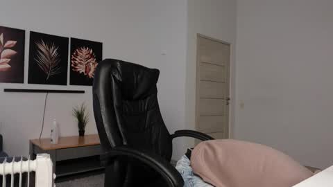  tommy burnzzz  online show from 12.04.25