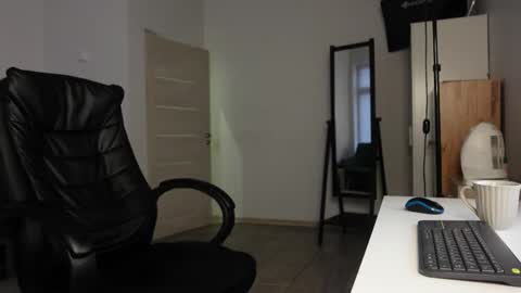  tommy burnzzz  online show from 12.17.25