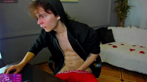 Snapshot of tommy_jamm chatting on 02.13.25 Tommy online show from 02.13.25