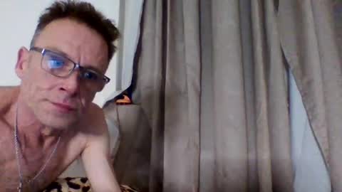 Snapshot of tommyandtomara chatting on 03.24.26 tommyandtomara online show from 03.24.26