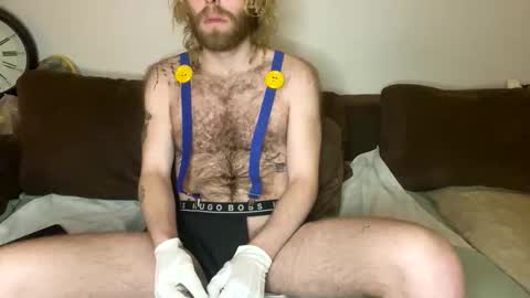 Snapshot of tommyg6420 chatting on 10.31.25 First Show ever 3 online show from 10.31.25