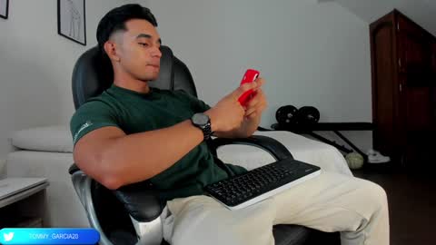 Snapshot of tommygarcia_ chatting on 01.15.25 Instagram t garcia69 online show from 01.15.25
