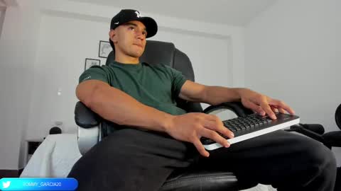 Snapshot of tommygarcia_ chatting on 02.20.25 Instagram t garcia69 online show from 02.20.25