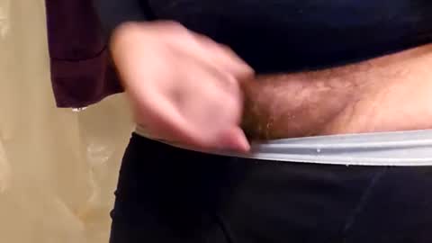 Snapshot of tommypressure chatting on 12.11.24 tommypressure online show from 12.11.24