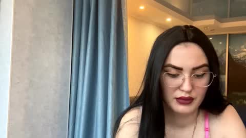 Snapshot of tommyschmeisser chatting on 12.19.25 tommyschmeisser online show from 12.19.25