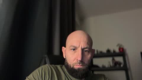 Snapshot of tommyx01 chatting on 03.05.26 Thomas Fit online show from 03.05.26