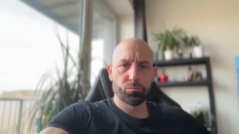 Snapshot of tommyx01 chatting on 03.09.26 Thomas Fit online show from 03.09.26