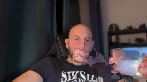 Snapshot of tommyx01 chatting on 03.15.26 Thomas Fit online show from 03.15.26