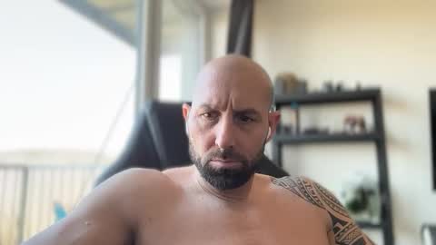 Snapshot of tommyx01 chatting on 03.18.26 Thomas Fit online show from 03.18.26