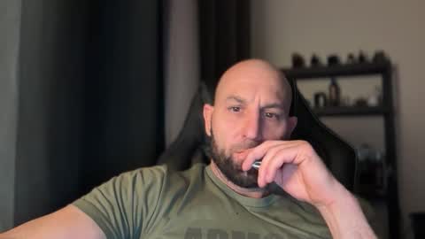 Snapshot of tommyx01 chatting on 03.22.26 Thomas Fit online show from 03.22.26