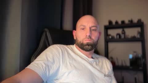 Snapshot of tommyx01 chatting on 03.26.26 Thomas Fit online show from 03.26.26