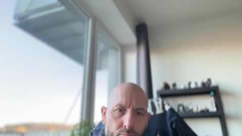 Snapshot of tommyx01 chatting on 04.07.26 Thomas Fit online show from 04.07.26