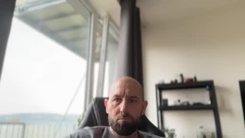 Snapshot of tommyx01 chatting on 04.16.26 Thomas Fit online show from 04.16.26