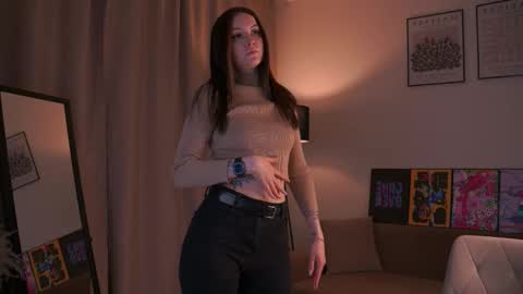 Snapshot of tomokodelce chatting on 02.12.26 Rana online show from 02.12.26