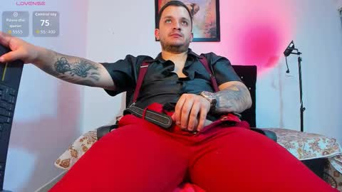 Snapshot of tonny_landri chatting on 10.24.25 Tonny Landri online show from 10.24.25