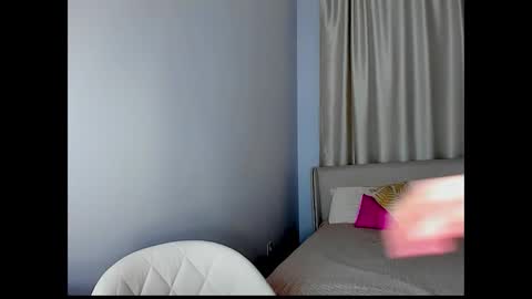 Snapshot of tony_and_alice chatting on 12.15.25 Tony and Alice online show from 12.15.25