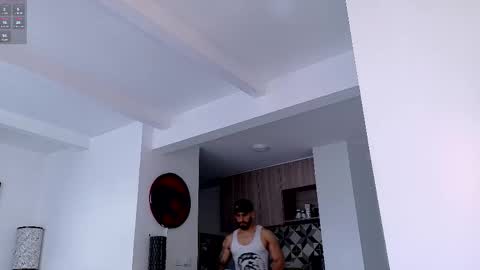 Snapshot of tony_muscle1 chatting on 11.30.25 tony muscle1 online show from 11.30.25