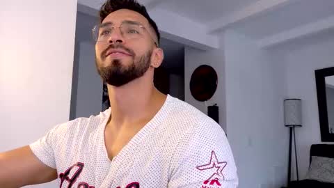 Snapshot of tony_muscle1 chatting on 01.12.26 tony muscle1 online show from 01.12.26