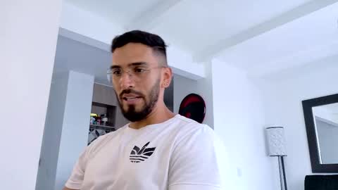 Snapshot of tony_muscle1 chatting on 03.01.26 tony muscle1 online show from 03.01.26