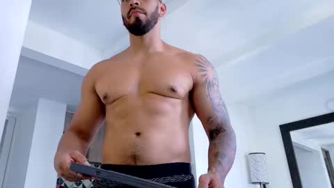 Snapshot of tony_muscle1 chatting on 03.15.26 tony muscle1 online show from 03.15.26