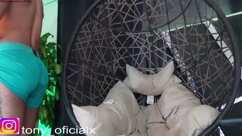 Snapshot of tony_newmen chatting on 01.17.25 tony online show from 01.17.25