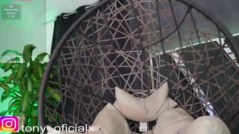 Snapshot of tony_newmen chatting on 01.23.25 tony online show from 01.23.25