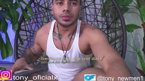 Snapshot of tony_newmen chatting on 10.15.25 tony online show from 10.15.25