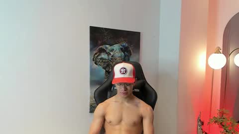 Snapshot of tony_petrov chatting on 11.01.25 tony_petrov online show from 11.01.25