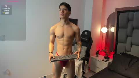 Snapshot of tony_petrov chatting on 11.08.25 tony_petrov online show from 11.08.25