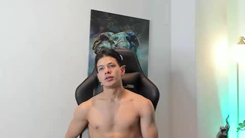 Snapshot of tony_petrov chatting on 11.23.25 tony_petrov online show from 11.23.25