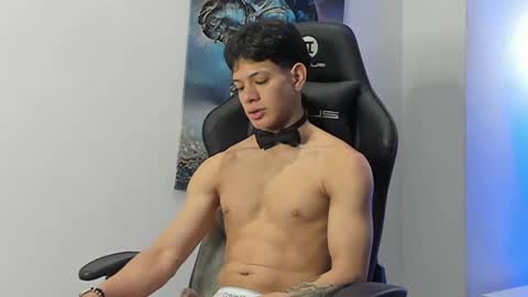 Snapshot of tony_petrov chatting on 12.05.25 tony_petrov online show from 12.05.25