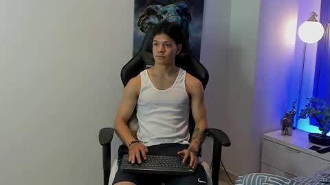 Snapshot of tony_petrov chatting on 01.10.26 tony_petrov online show from 01.10.26