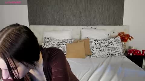 tonya_gray online show from 12.12.24