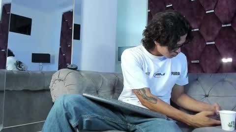 Snapshot of tonybenedetti chatting on 03.03.26 Tony Benedetti online show from 03.03.26
