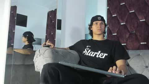 Snapshot of tonybenedetti chatting on 04.05.26 Tony Benedetti online show from 04.05.26