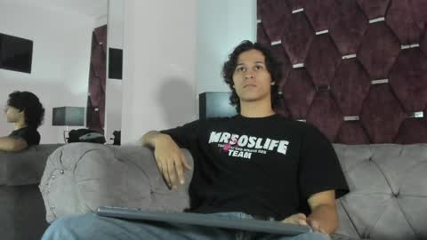Snapshot of tonybenedetti chatting on 04.11.26 Tony Benedetti online show from 04.11.26