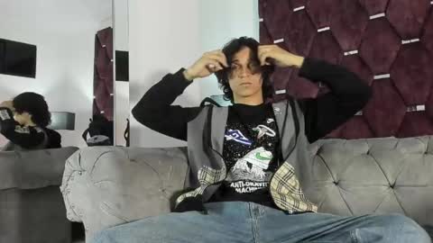 Snapshot of tonybenedetti chatting on 04.12.26 Tony Benedetti online show from 04.12.26
