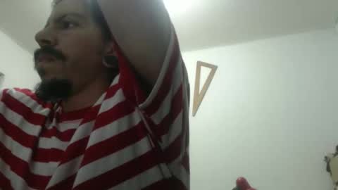 Snapshot of tonydalle chatting on 11.03.25 TonyDaven online show from 11.03.25