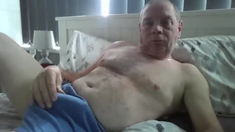 tonygibbson62 online show from 04.18.26