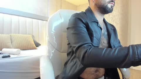 Snapshot of tonylatino_ chatting on 02.12.26 Tony online show from 02.12.26