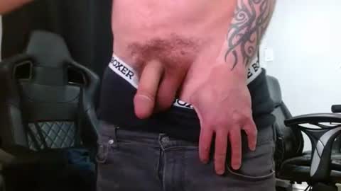 Snapshot of tonytonytony3001 chatting on 01.31.25 tonytonytony3001 online show from 01.31.25