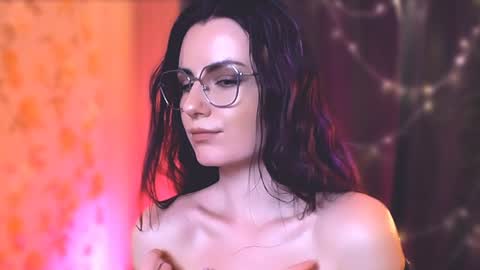 Snapshot of too_beautiful chatting on 01.07.25 Elizabeth online show from 01.07.25