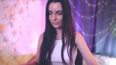 Snapshot of too_beautiful chatting on 01.15.25 Elizabeth online show from 01.15.25