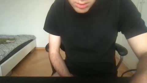 Snapshot of toohottobetrue21 chatting on 11.13.25 Max online show from 11.13.25