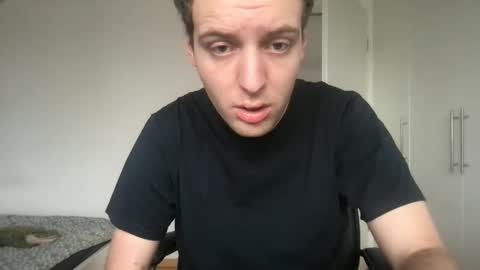 Snapshot of toohottobetrue21 chatting on 11.14.25 Max online show from 11.14.25